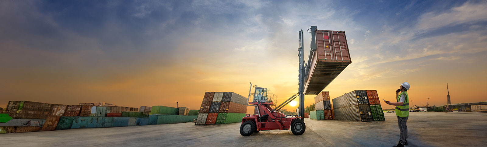 Farklı Zemin Tipleri için Uygun Forklift Lastiği Seçimi: Teknik Kılavuz